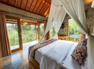 Jungle Escape - 1 BR Villa with Private Pool Vacation rental in Tampaksiring