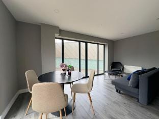 City Centre Albert Dock & Arena Deluxe 2-BR Apt Vacation rental in Liverpool