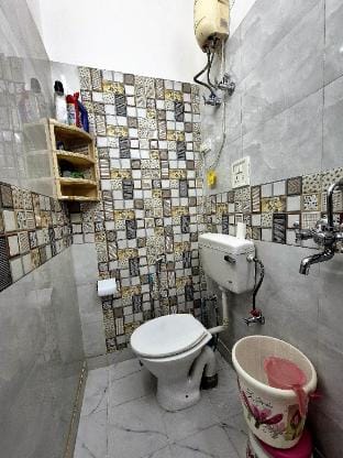 Aviator’s Retreat with kitchen Vacation rental in New Delhi