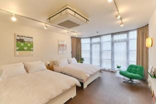 Kaikai House - Art, Design & Family in Shibuya Vacation rental in Shibuya