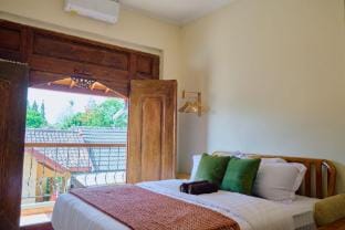 nDalem Jobali Guesthouse Jogja Vacation rental in Special Region of Yogyakarta
