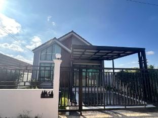 AJ House Vacation rental in Laos
