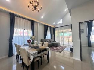 AJ House Vacation rental in Laos