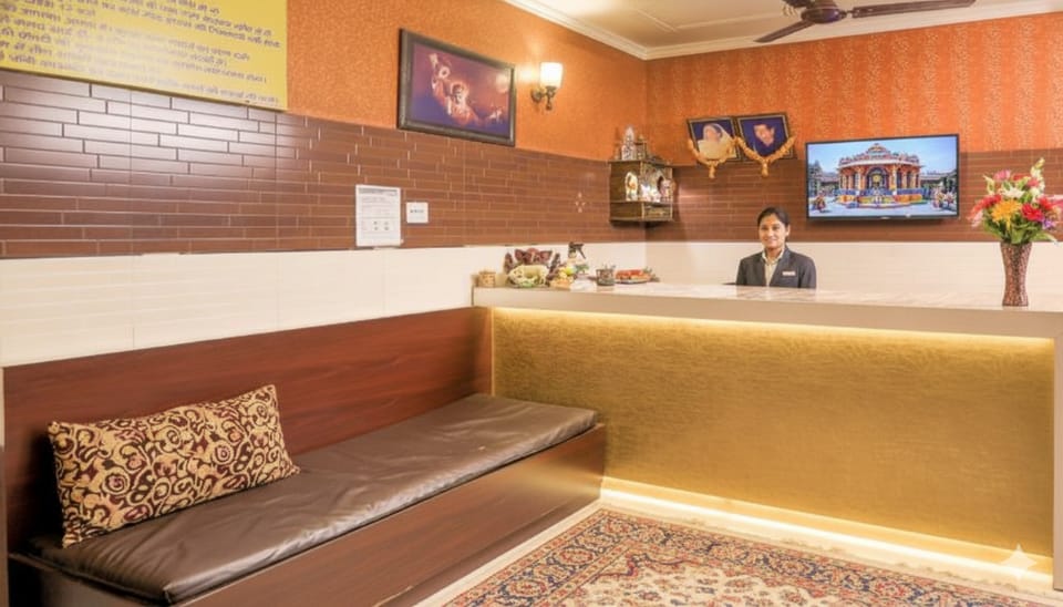 Shri Sai Guest House -Opp Azadpur Main Mandi,  Couple Friendly, Easy Check In, Value for Money. Hotel in Delhi