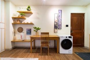 Japandi 1BR Apt with Bathtub & Balcony @ 5' to D1 Apartment in Ho Chi Minh City