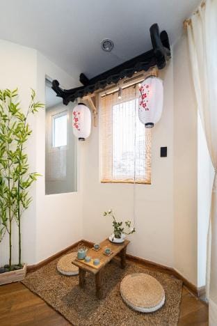 Japandi 1BR Apt with Bathtub & Balcony @ 5' to D1 Apartment in Ho Chi Minh City