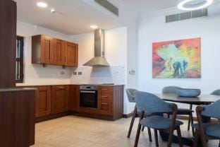Charming 2BD Apt in Aphrodite Hills, Shared Pool Apartment in Kouklia