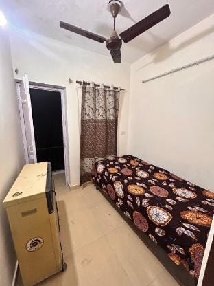 Sunny side Apartment in Delhi