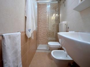 Bright holiday apartment in the heart of the city center by Beahost Rentals Apartment in Bibione