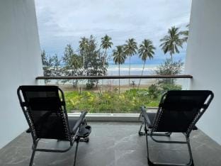 Sematan Roxy Beach Apartment Apartment in Kuching