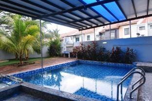 A Chic & Comfy 4BR Home with Private Pool Vacation rental in Johor Bahru