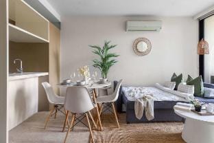 Serene 2BR Apartment in the Heart of Melbourne Vacation rental in Melbourne