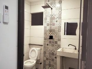 Brand-new cozy Semi-D house Vacation rental in Penang