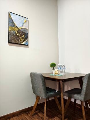 Cozy Double Queen Studio Apartment in Kota Kinabalu