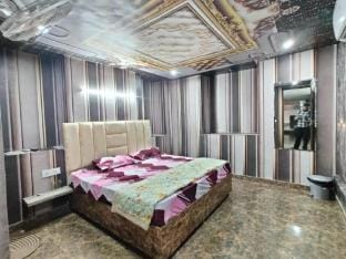 TEJAS HOMESTAY JUST 2 MINUTES from GOLDEN TEMPLE Vacation rental in Punjab, India