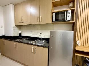 Aamber Suite 1BR@Shore MOA Pasay Apartment in Pasay
