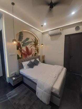 The Cloudstone Villa Pvt pool 3BR by Homeyhuts Villa in Maharashtra