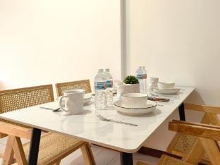 Near Airport|FreeParking|KAvenue|Family Room 5 Pax Apartment in Kota Kinabalu