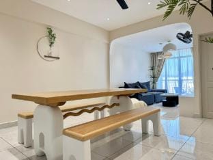 Modern Minimalist 2BR, Sea View Retreat, 8 Pax Apartment in Kedah