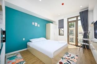Stylish & Bright Studio with Balcony R4.2 Apartment in Ho Chi Minh City
