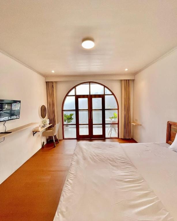 Voltaire Room Sikunir Dieng Syariah Hotel in Indonesia