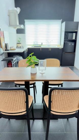 Harris 2 Bedrooms Studio House(Homestay) Gerik Apartment in Perak