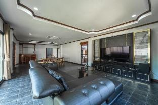 4BR Large Family Villa Chalong #V155 Villa in Chalong