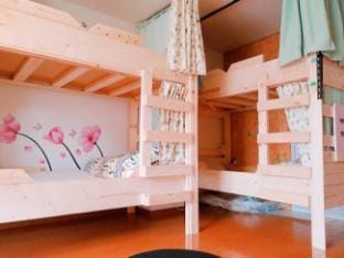 Guest house asia 2階 10人可!空港直通!難波駅5分,道頓堀,心斎橋,黒門市場3分 Apartment in Osaka