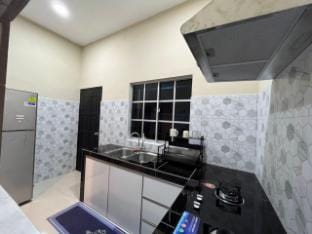 Simply Suite Parit Raja Batu Pahat Vacation rental in Johor