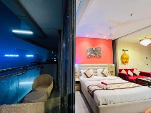 City scape apartments  Vacation rental in Noida