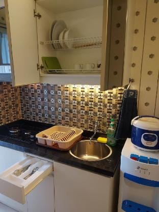 Kalibata City, 2BR, Homy, Pool & City View, Wi-Fi Apartment in South Jakarta City
