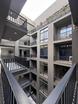 Luxury Loft   | Prime Location | Netflix Apartment in Islamabad