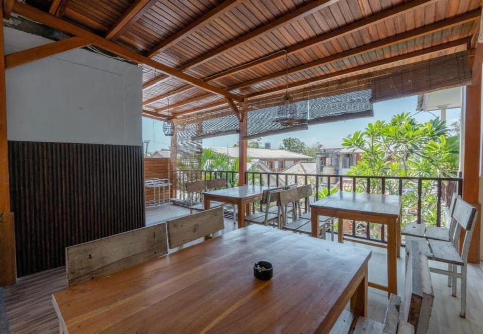 Gili White Bamboo Resort by SECOMS Hotel in Pemenang