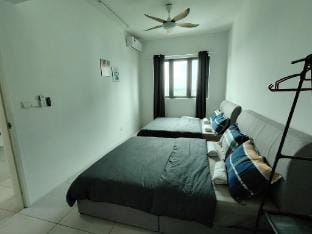 Meritus 3BR Seaview 10 Apartment in Penang