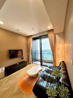 Luxury 2 Br with amazing view of Saigon River Apartment in Ho Chi Minh City