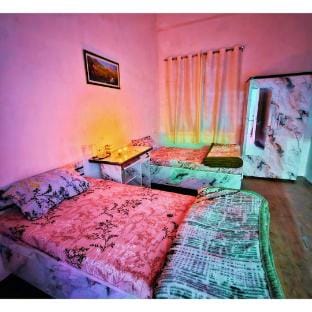 Holycity Homestay-Ganga Apartment in Uttar Pradesh