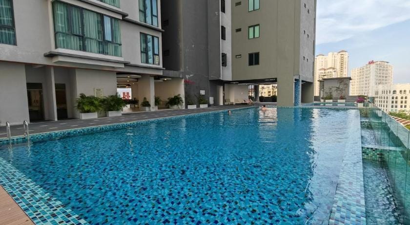 Luxe Romance | Jazz Suites by Ocean Luxe Apartment in Penang