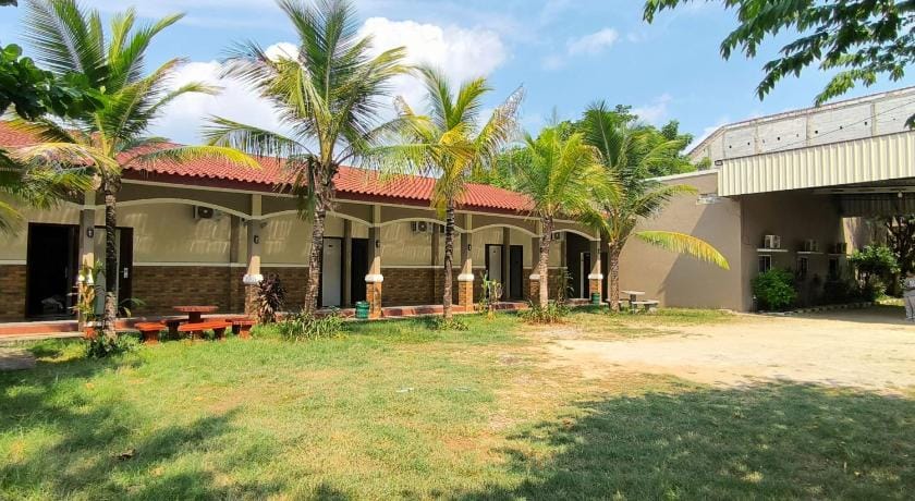 Bandengan Beach Hotel Jepara 2 Hotel in Indonesia