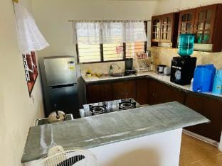 GJE’S LODGE  Vacation rental in Central Visayas