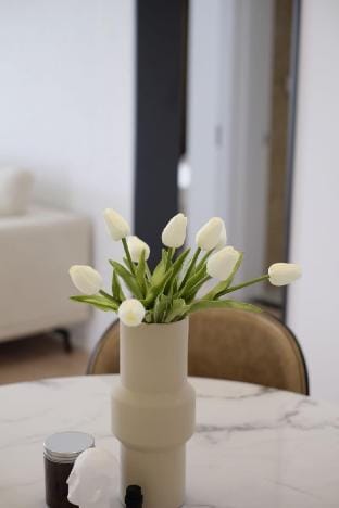 Sunny Abode Zhongkai City Lights 3-Bedroom near Nanjing Road Apartment in Shanghai