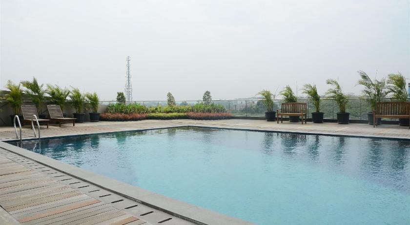 Calma Studio I @Tree Park Apartment Hotel in West Java