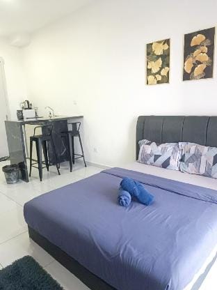 Sky Trees Serviced Apartment Bukit Indah Aeon B22 Vacation rental in Johor Bahru