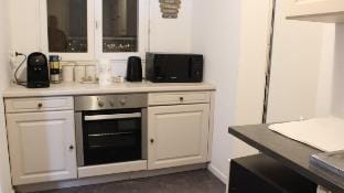 Apartment-Proche RER- 2 bedrooms & 4 double beds Apartment in Île-de-France