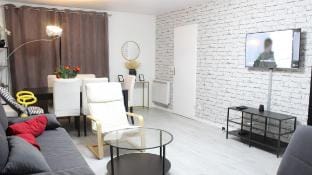 Apartment-Proche RER- 2 bedrooms & 4 double beds Apartment in Île-de-France
