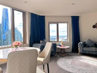 Fancy home with water view in the rocks Vacation rental in Sydney