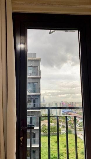 R&E End Suite Apartment in Pasay