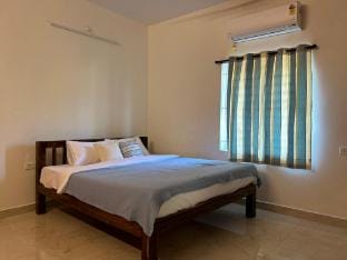 Pondicherry Homestay | Deluxe King Room | Beach Vacation rental in Puducherry
