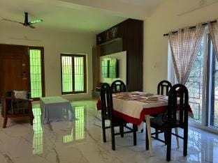 Pondicherry Homestay | Deluxe King Room | Beach Vacation rental in Puducherry
