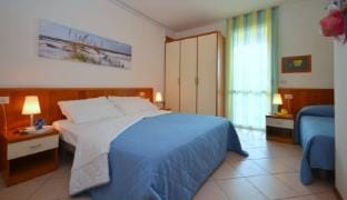 Contemporary three room apartment in a prestigious village with pool Apartment in Bibione