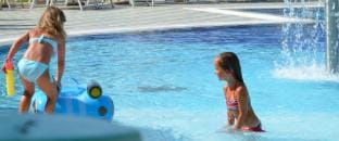 Contemporary three room apartment in a prestigious village with pool Apartment in Bibione